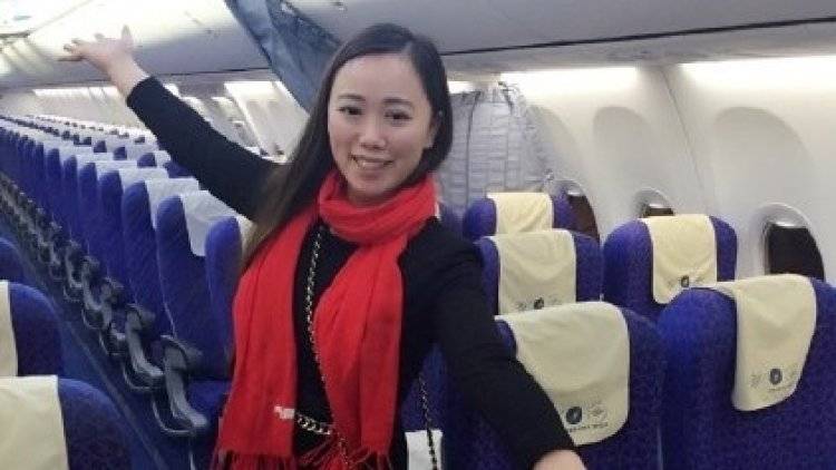 Пьяная китаянка устроила на борту самолета дебош и покусала стюардессу