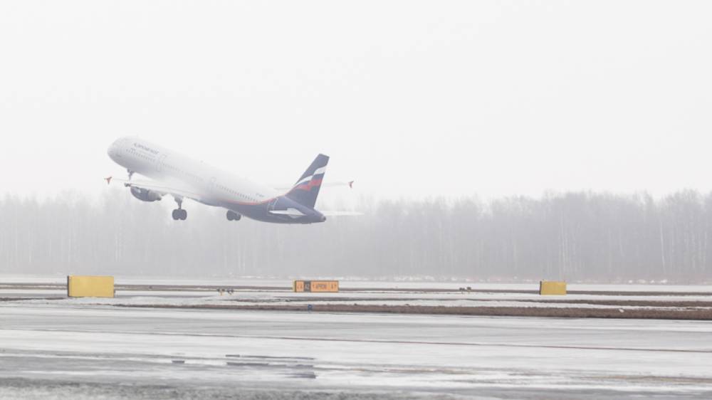 Туман в аэропорту Мурманска не позволил сесть трем самолетам