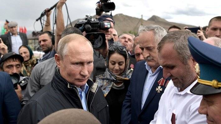 Путин заявил, что слюнтяй не может возглавлять Россию