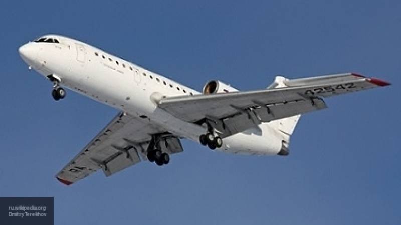 Пассажирский самолет совершил посадку в Красноярске из-за технической неисправности