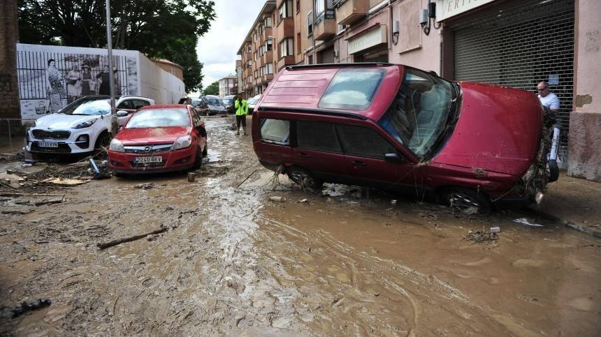 Испанию накрыл сильнейший за последние сто лет ураган