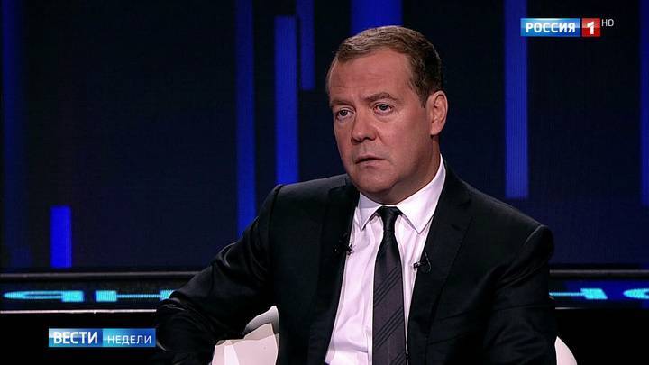 "Диалог" с Медведевым: живой обмен мнениями и разговор начистоту