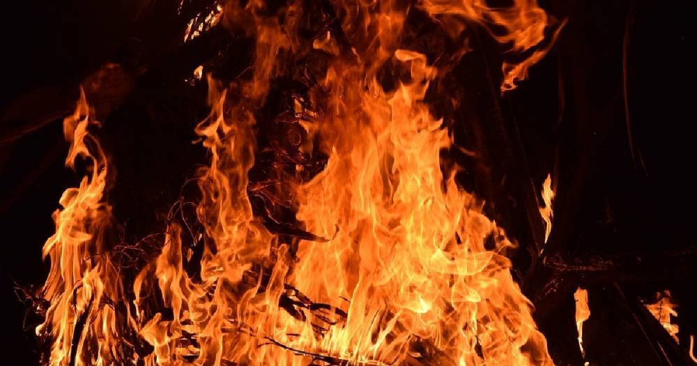 При пожаре в жилом доме в Красноярске погибли восемь человек.