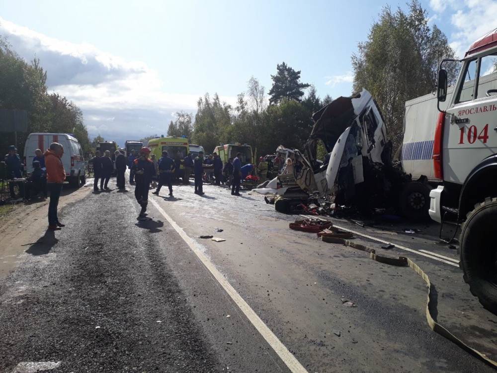 Попавший в серьезное ДТП под Ярославлем автобус прошел все предрейсовые мероприятия