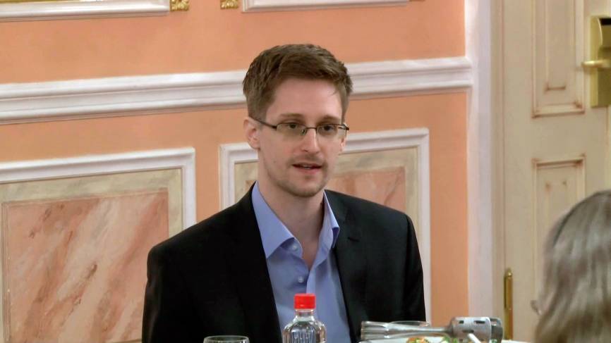 Сноуден рассказал о работе американских спецслужб