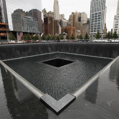 Трамп призвал приспустить флаги в память о погибших в результате терактов 11 сентября