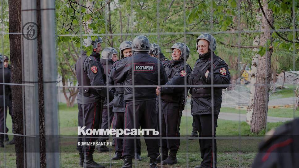Суд назначил исправительные работы оскорбившему полицейского во время протестов в Екатеринбурге