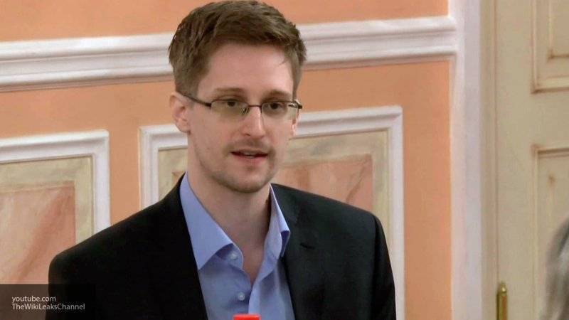 Сноуден рассчитывает получить убежище во Франции