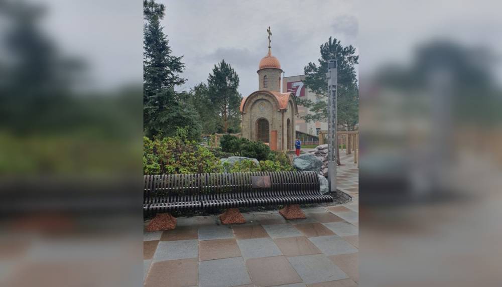 На месте сгоревшего ТЦ «Зимняя вишня» в Кемерово открыли «сквер ангелов»