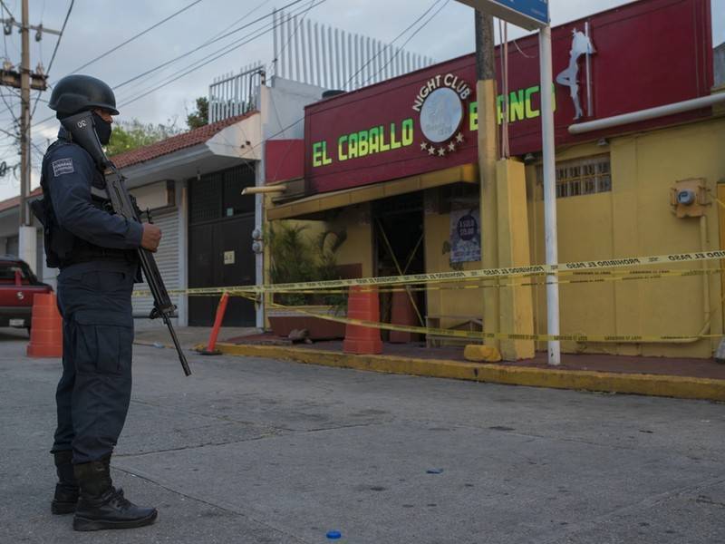 Неизвестные расстреляли посетителей мексиканского бара