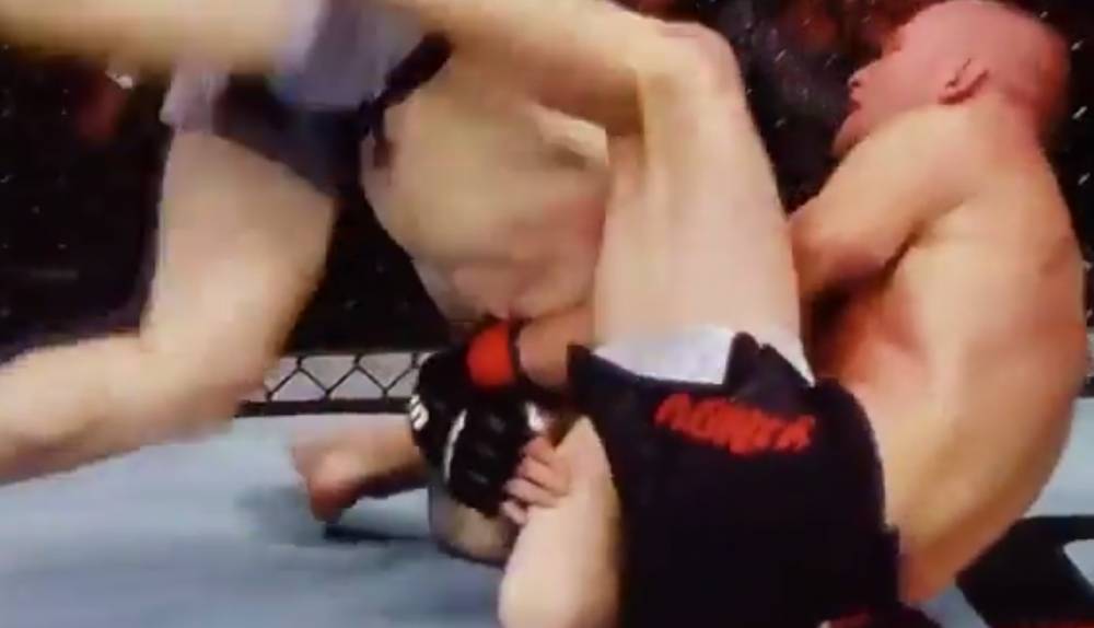 Видео: боец Циркунов победил на турнире UFC, проведя уникальный прием