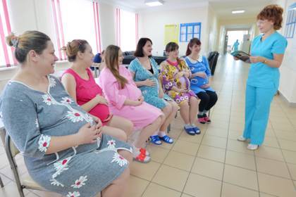 Смертность россиянок во время беременности и родов рекордно снизилась