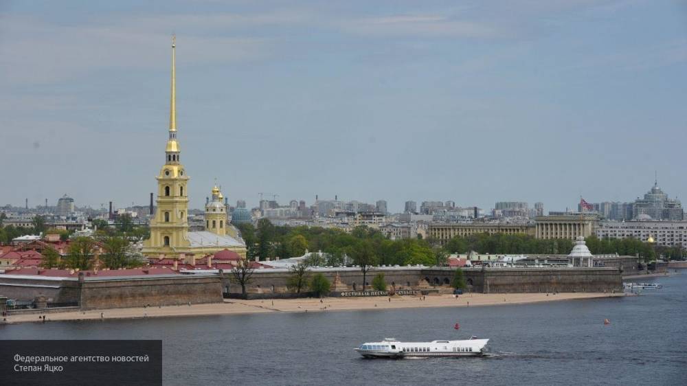Беглов заявил, что Китай лидирует в Петербурге по числу туристов и студентов