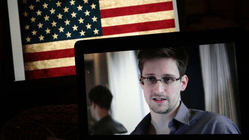 Небезопасно: Сноуден призвал чиновников отказаться от WhatsApp и Telegram