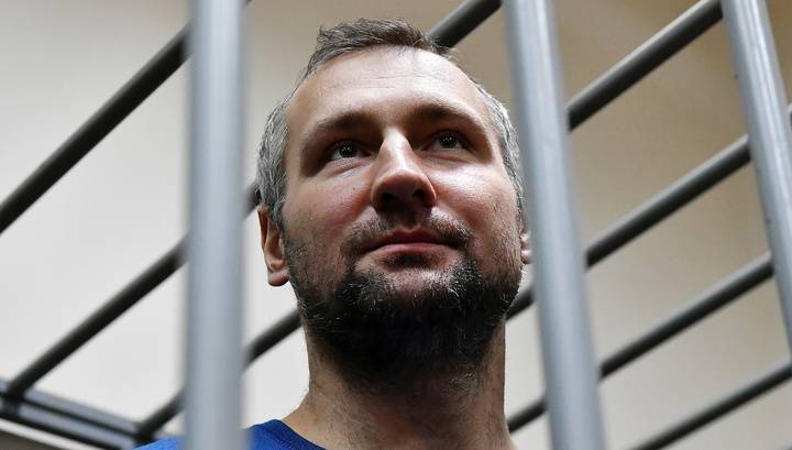 Хоккеист Мусатов арестован по делу о мошенничестве на 45 млн рублей