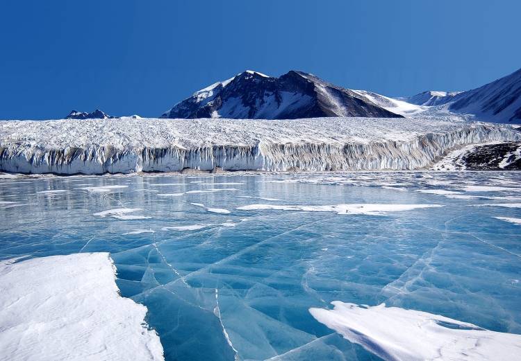 Американские ученые объяснили природу загадочных явлений, происходящих в Антарктиде