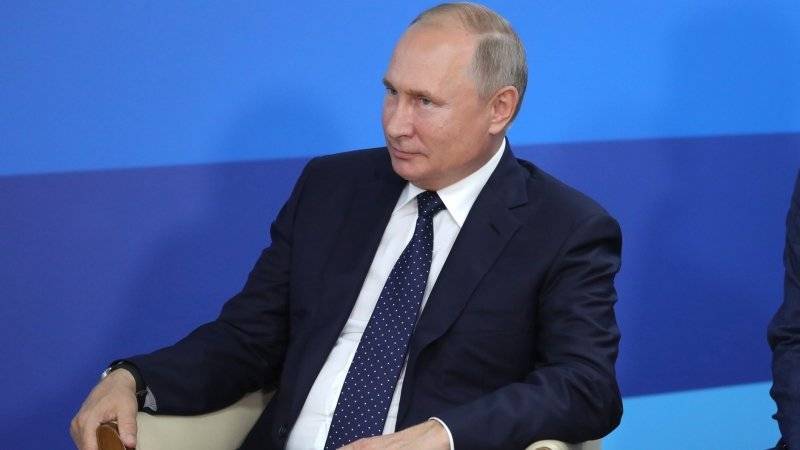 Путин заявил, что работа комитета по Сирии нормализует ситуацию в САР