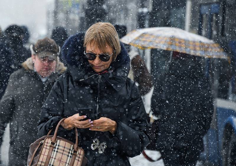 Заморозки и снег: москвичам выключили лето