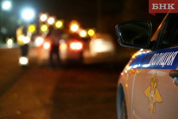 В Усть-Вымском районе разыскивают водителя, покалечившего пешехода
