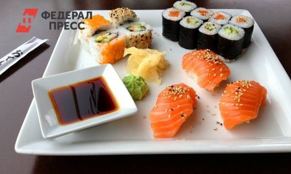 Семья из Омска отравилась японской едой и будет требовать компенсацию в суде