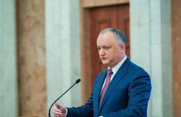 Президент Молдавии позвал парламентскую оппозицию помогать власти