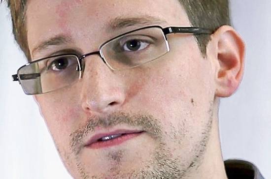 Сноуден предостерег политиков от использования мессенджеров