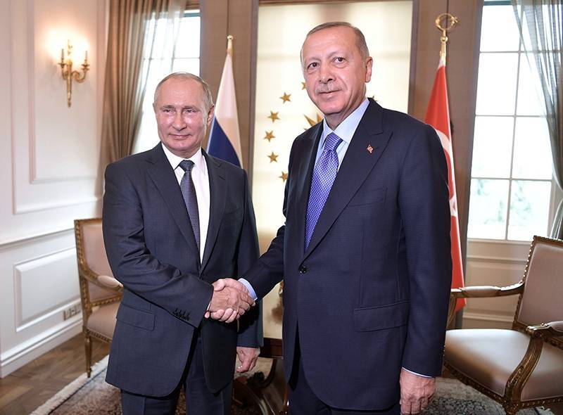 Путин подвел итоги трехстороннего саммита по Сирии
