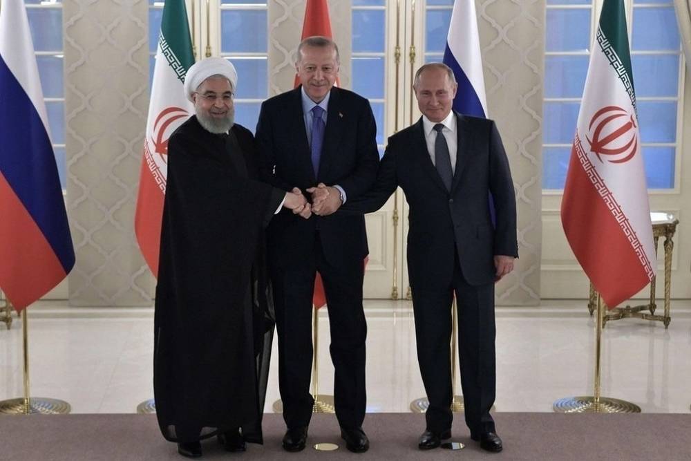 Песков: РФ, Турция и Иран не планируют совместную операцию в Сирии