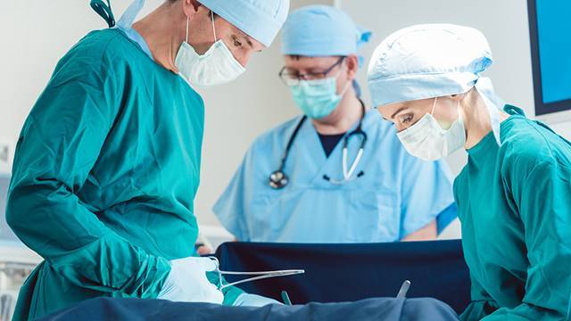 Более 60 московских клиник пластической хирургии лишили лицензии