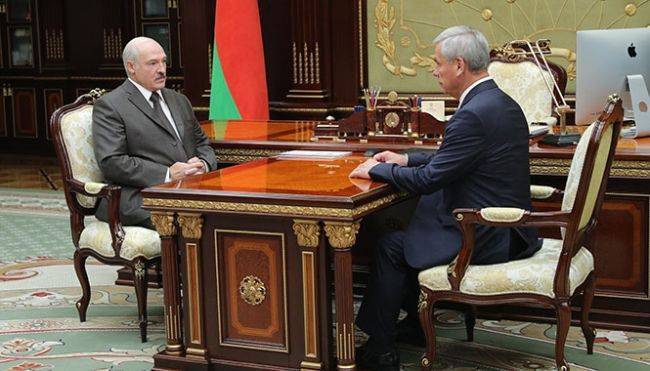 Лукашенко призвал оппозицию участвовать в парламентских выборах