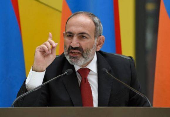 СМ: Пашинян может отправить в отставку глав Минобороны и Полиции Армении