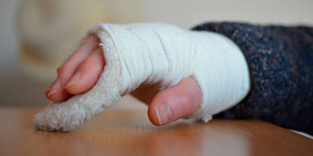 Из-за врачебной ошибки палец руки пришлось заменить пальцем ноги