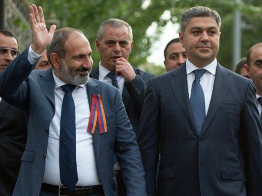 Раскол в команде Пашиняна: экс-директор СНБ Армении пойдет в политику?