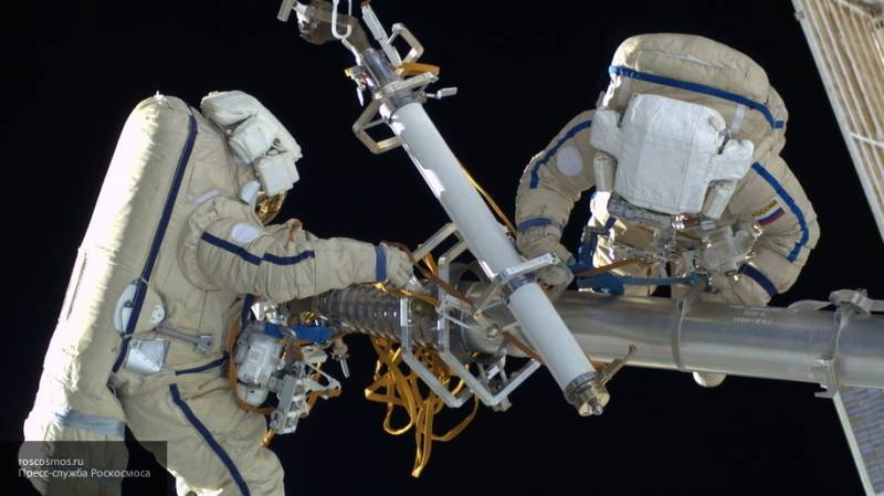 "Роскосмос" рассматривает возможность возвращения огнестрельного оружия космонавтам&nbsp;
