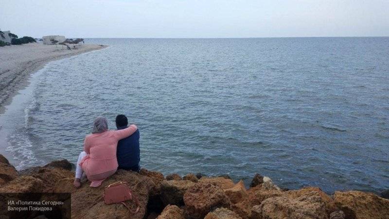 Судно с мигрантами затонуло вблизи Туниса