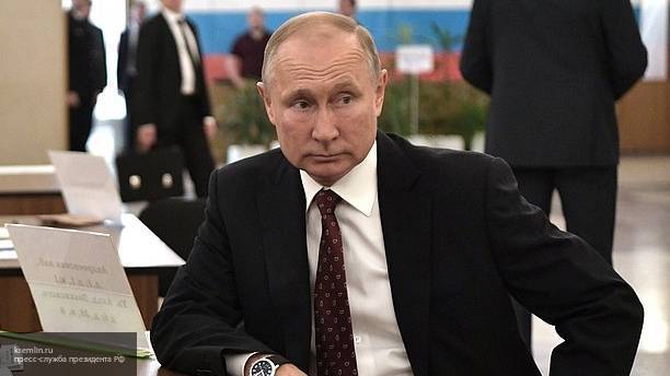 Владимир Путин подписал указы о помиловании трех осужденных