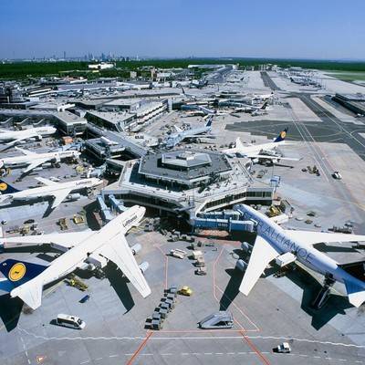 МИД РФ предупредил россиян об изменениях рейсов в аэропорту Амстердама