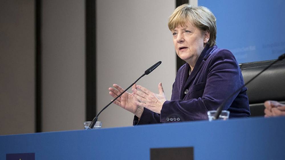 Меркель заявила, что Европа поддерживает СВПД по иранской ядерной программе