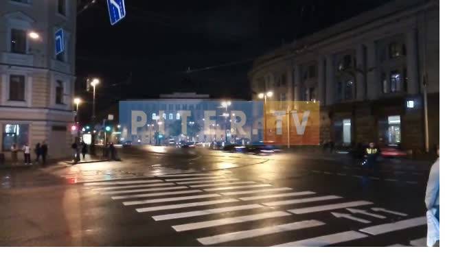 Вечерние пробки на дорогах Петербурга поставили осенний рекорд