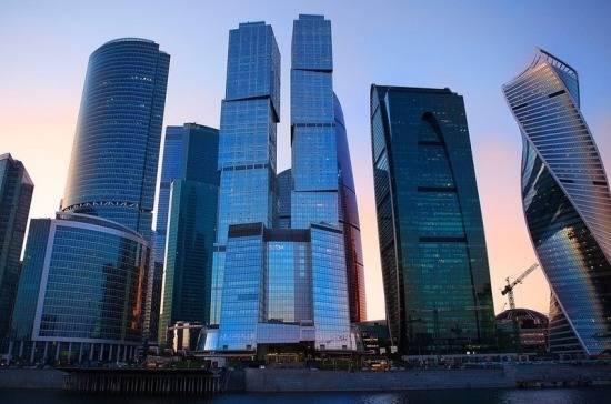 Треть молодых россиян хочет переехать из своего города, показало исследование