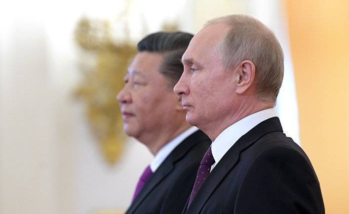 Financial Times (Великобритания): Запад подталкивает Россию к союзу с Китаем