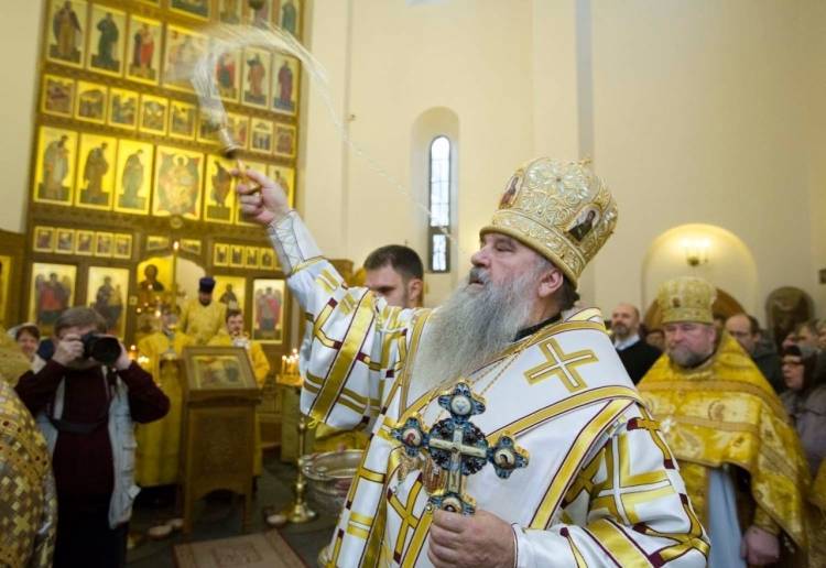 Представитель церкви выразил сомнение в порядочности Ксении Собчак