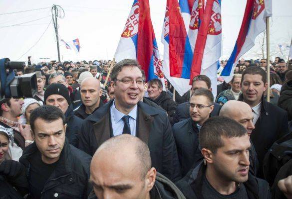 «Для сербской власти важно получить утешительный приз за сдачу Косово»