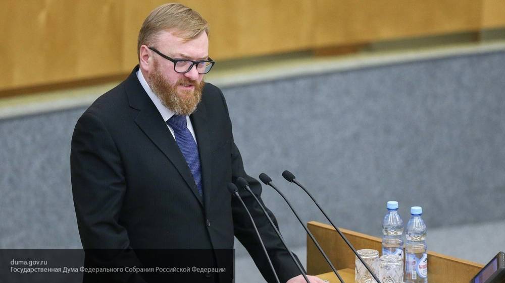 Либералы используют «звезд» шоу-бизнеса для давления на суд по делу Устинова - Милонов