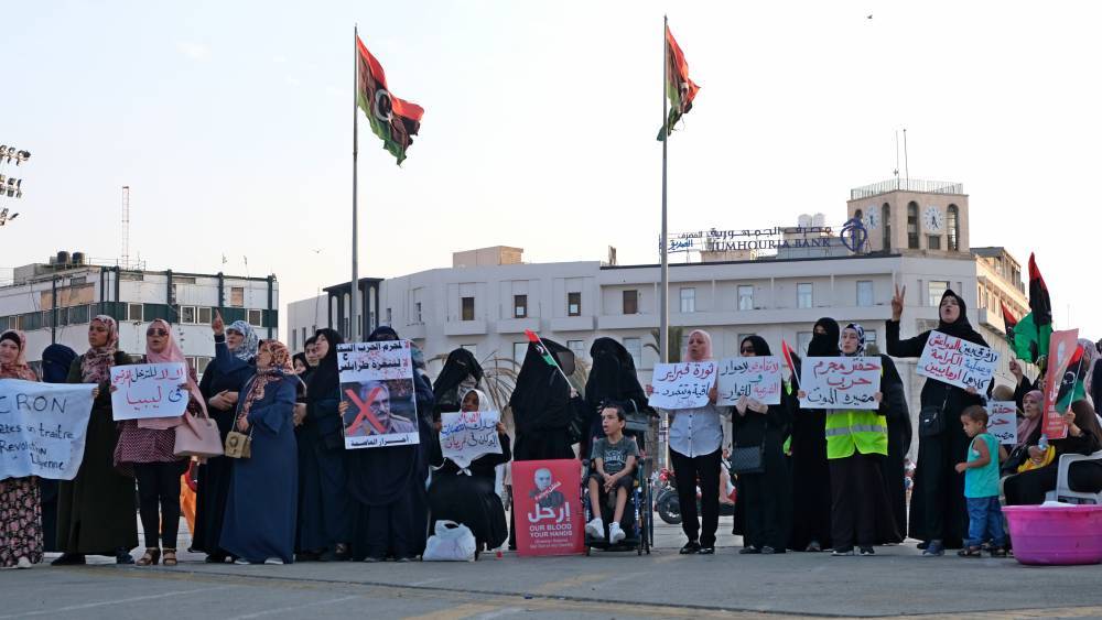 В Триполи под контролем вооруженных бойцов от ПНС прошел проплаченный митинг против ООН