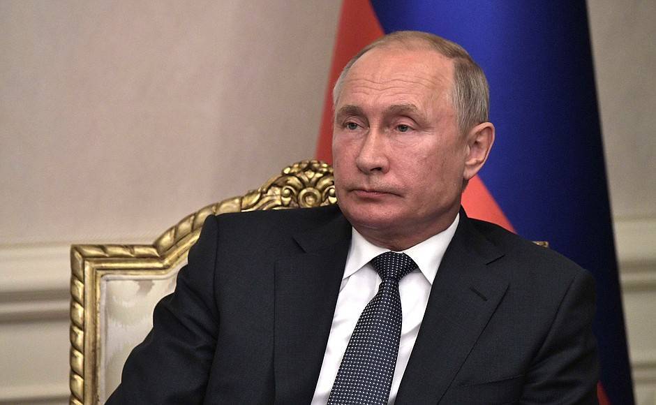 Путин заявил о необходимости оказания гуманитарной поддержки сирийцам
