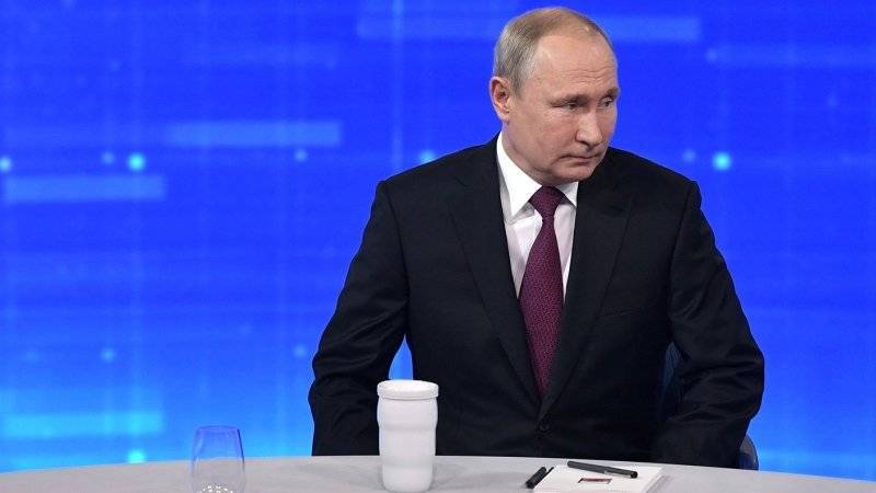 Путин заявил, что пострадавшие от паводков  сталкиваются с худшими чертами бюрократии
