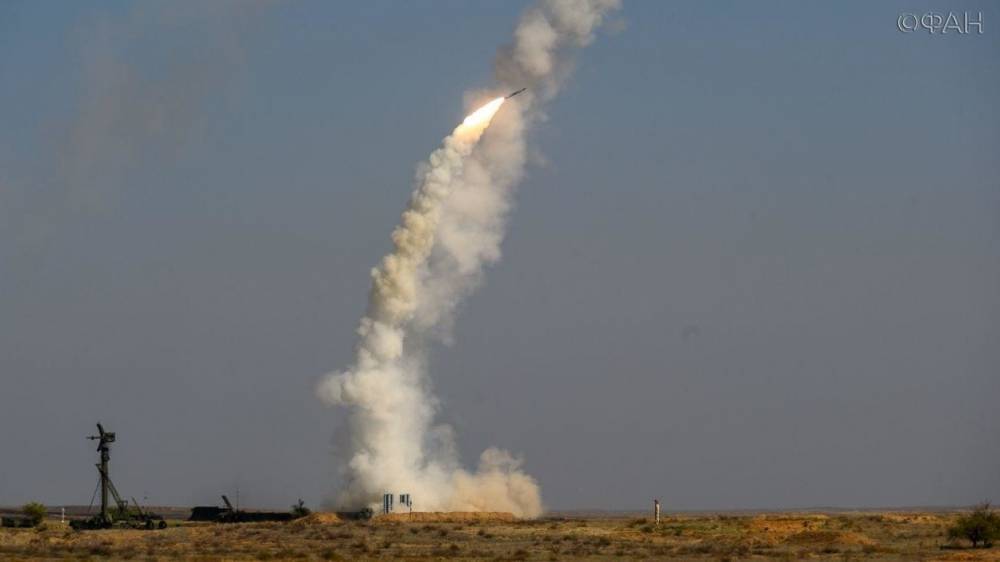 Учения «Центр» выявили преимущества ракетно-зенитной военной техники РФ