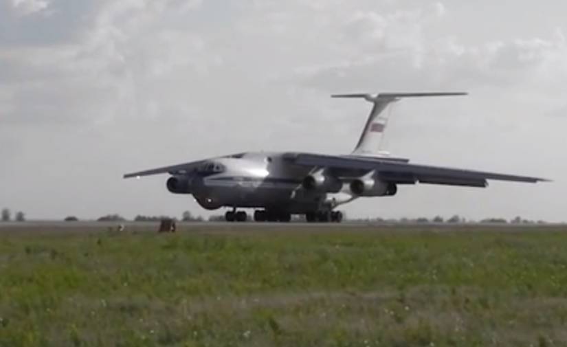 Видео: около 80 Ил-76 ВТА перебазировали на оперативные аэродромы