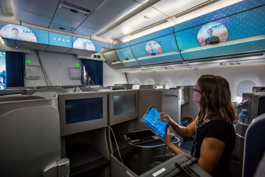 Airbus тестирует технологию "умного салона" на борту реального самолета